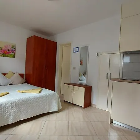 Jelica * Trogir